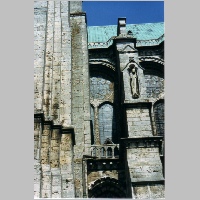 Chartres, 6a, Langhaus von S, 1. Joch oestlich vom SW-Turm, Foto Heinz Theuerkauf, large.jpg